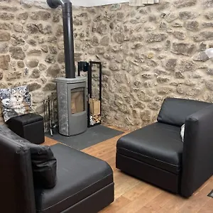 https://la-maison-laugier-charme-confort-authenticite.fr-provencehotel.com